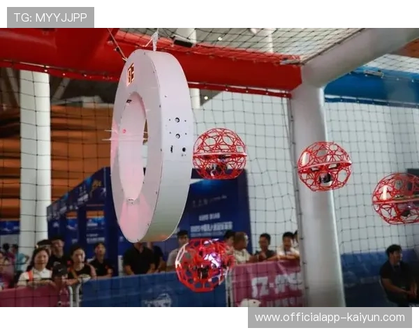 上海体育馆承办无人机足球世锦赛,31年后再迎国际航联顶级赛事